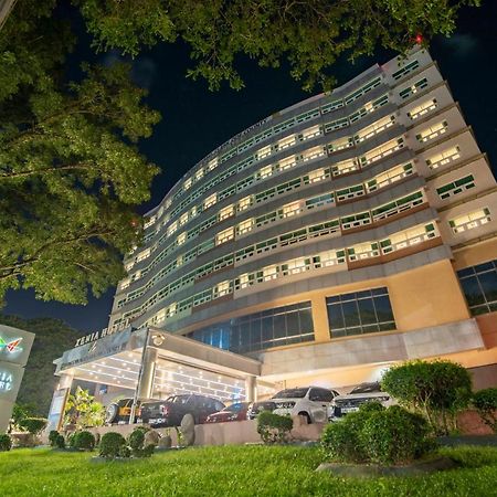 Clark Field Xenia Hotel Clark מראה חיצוני תמונה