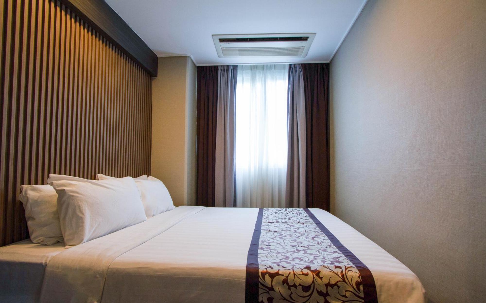 Clark Field Xenia Hotel Clark מראה חיצוני תמונה