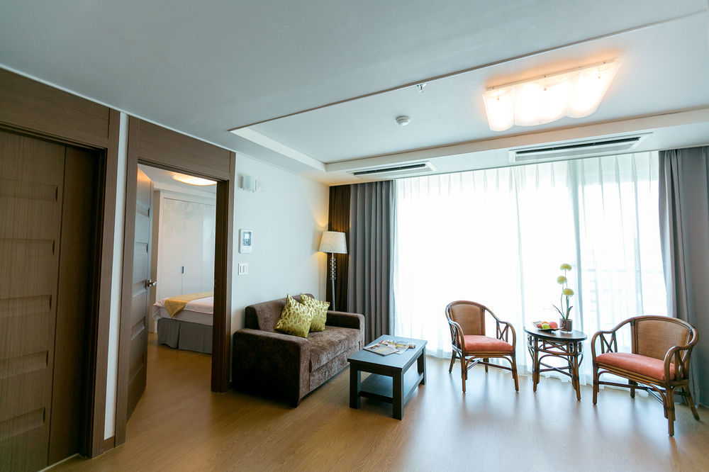 Clark Field Xenia Hotel Clark מראה חיצוני תמונה
